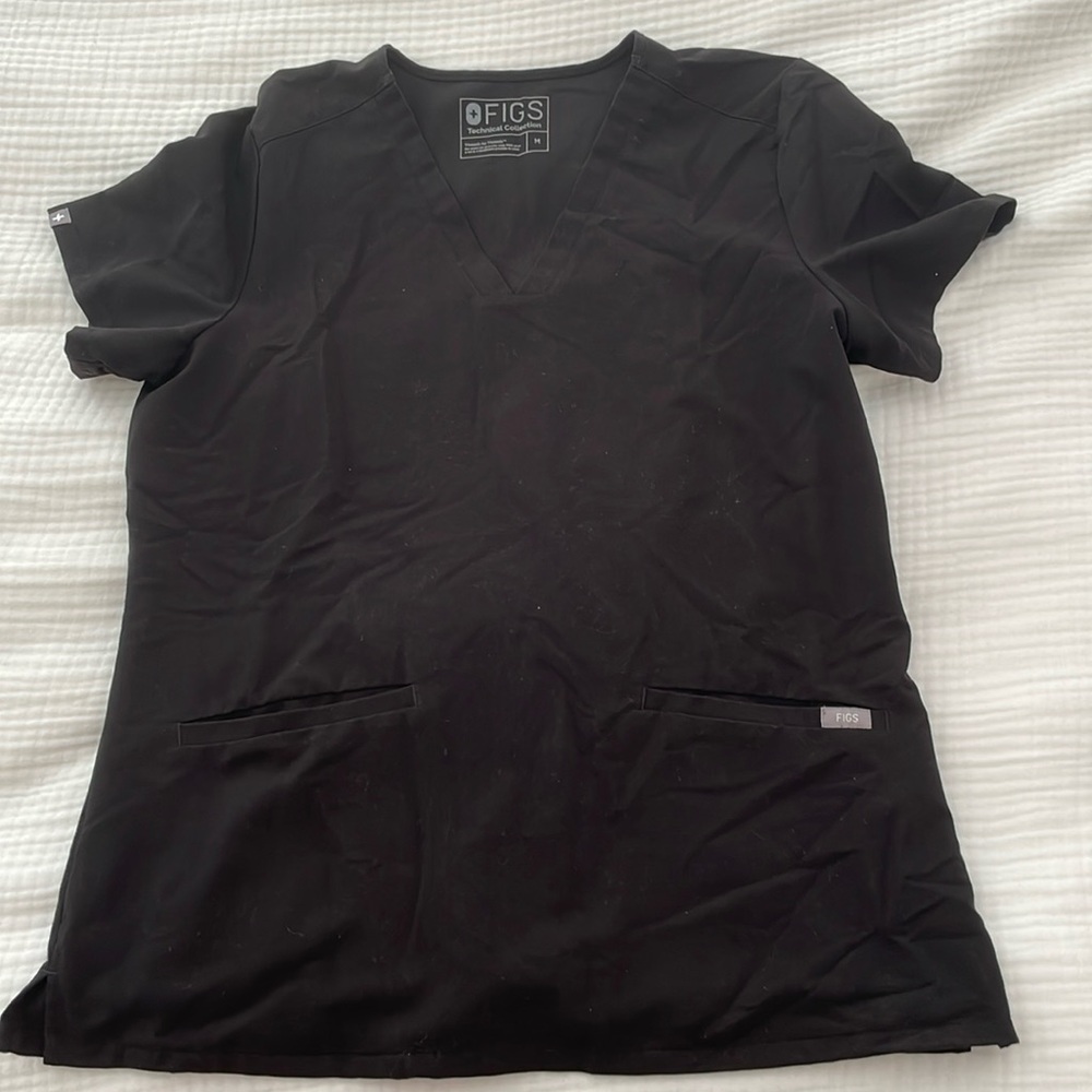 Figs Casma Three-Pocket Scrub Top in black size M